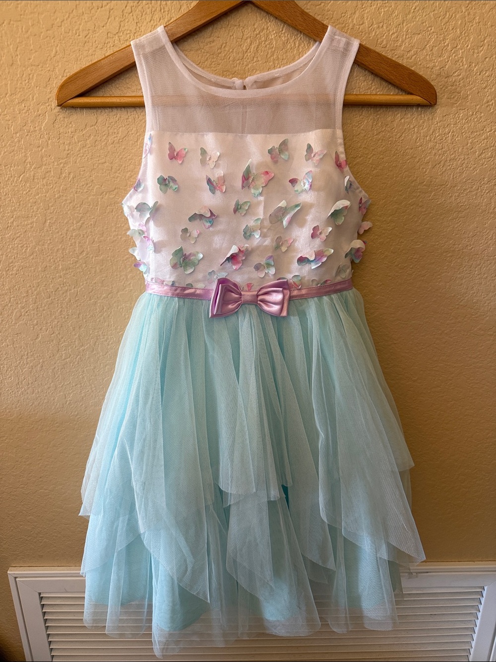 Girls White and Light Blue Butterfly Tulle Costume Dress Joana Michelle size 7